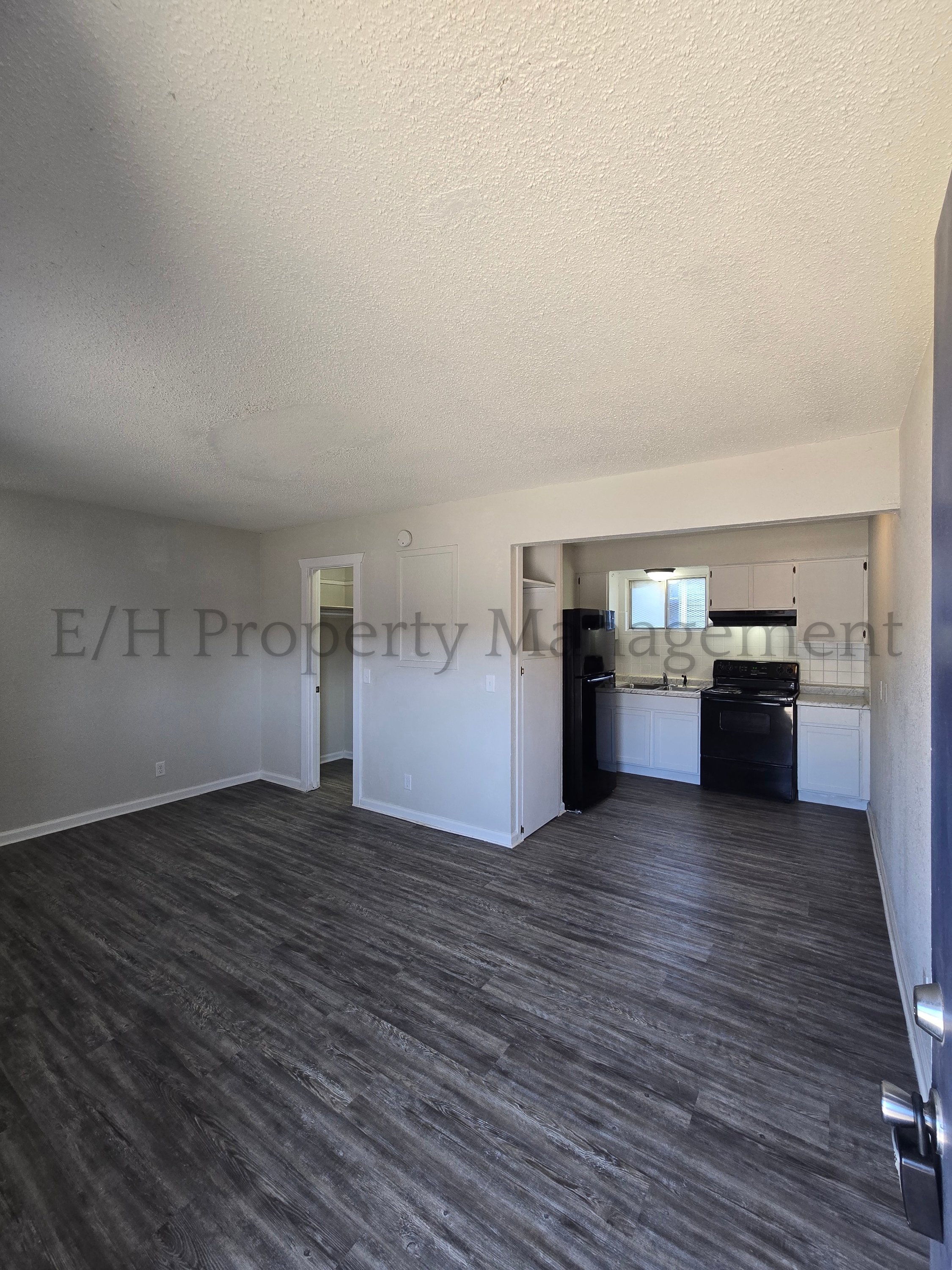 1916 S Broadway, Apt 36