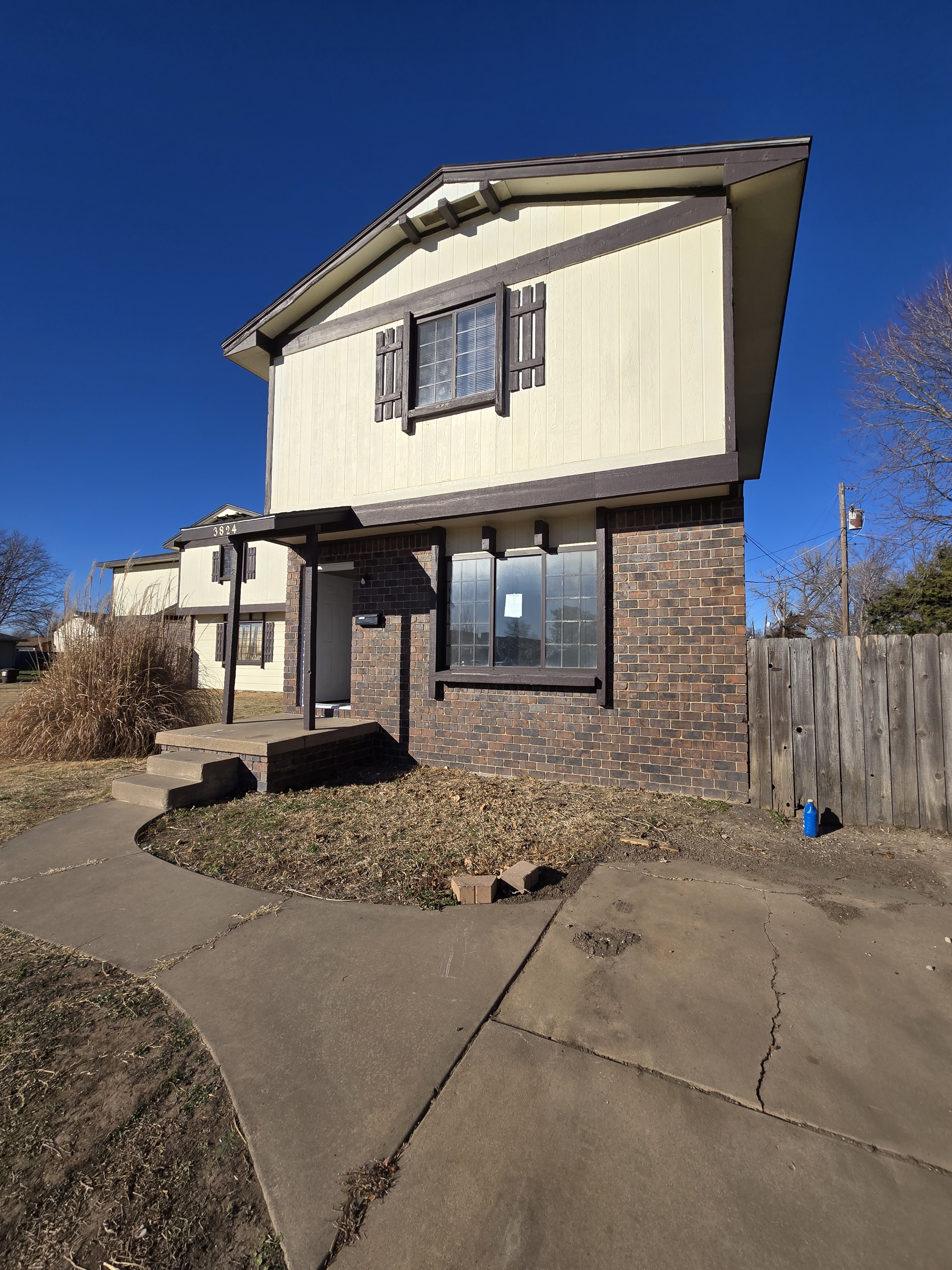 3824 West Elm Street