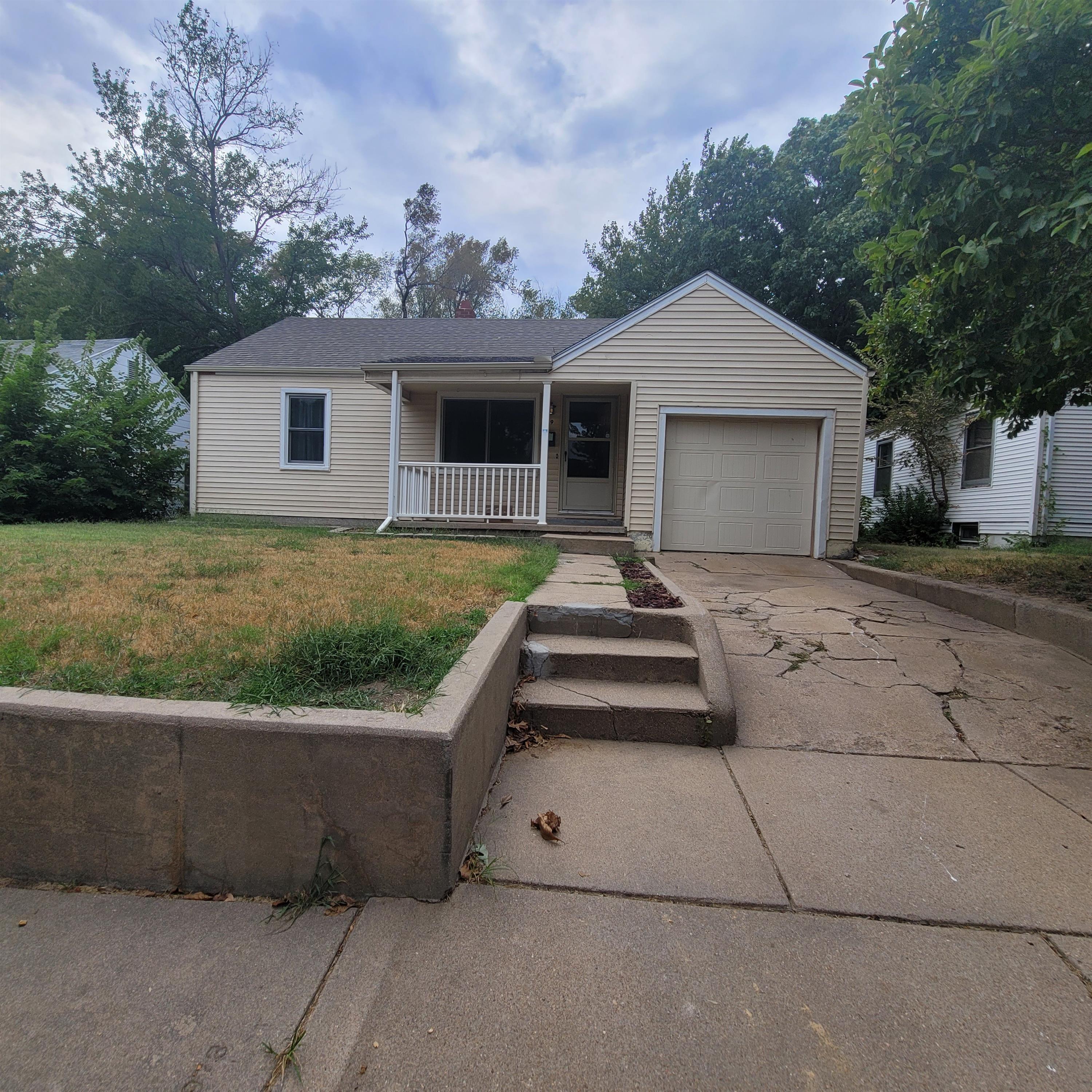 519 Gordon South