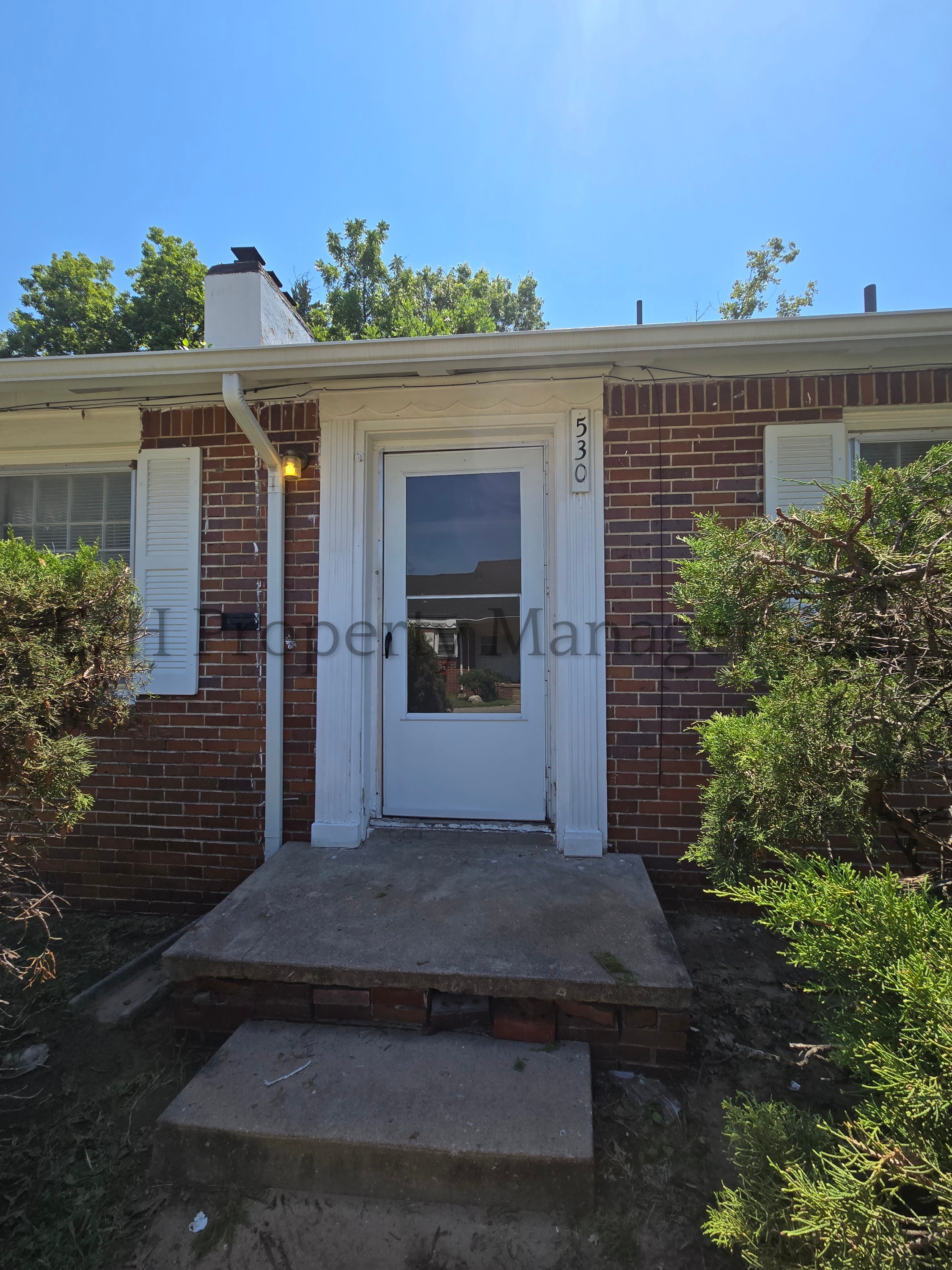 530 South Glendale Street - 1