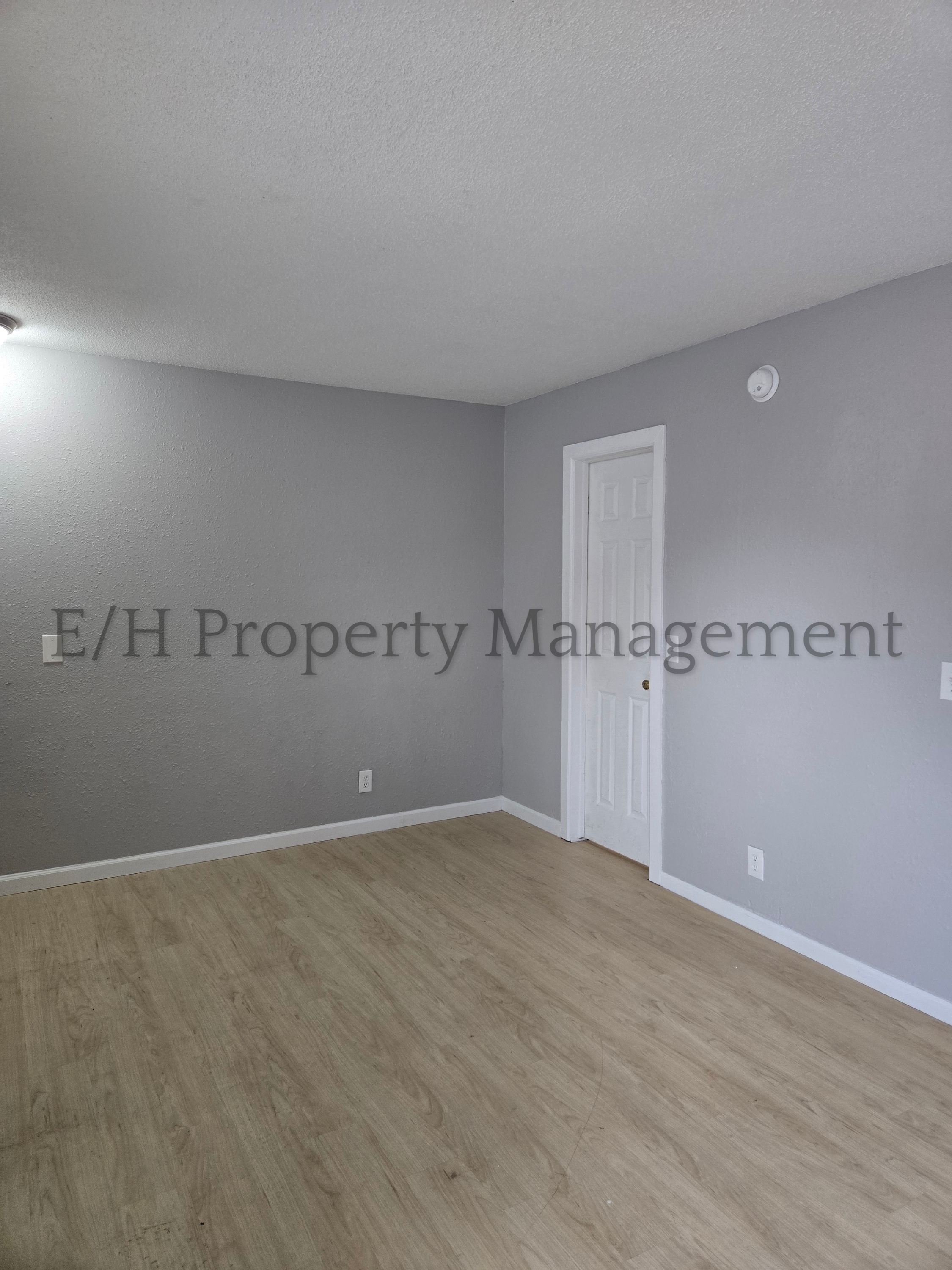 1916 S Broadway, Apt 41