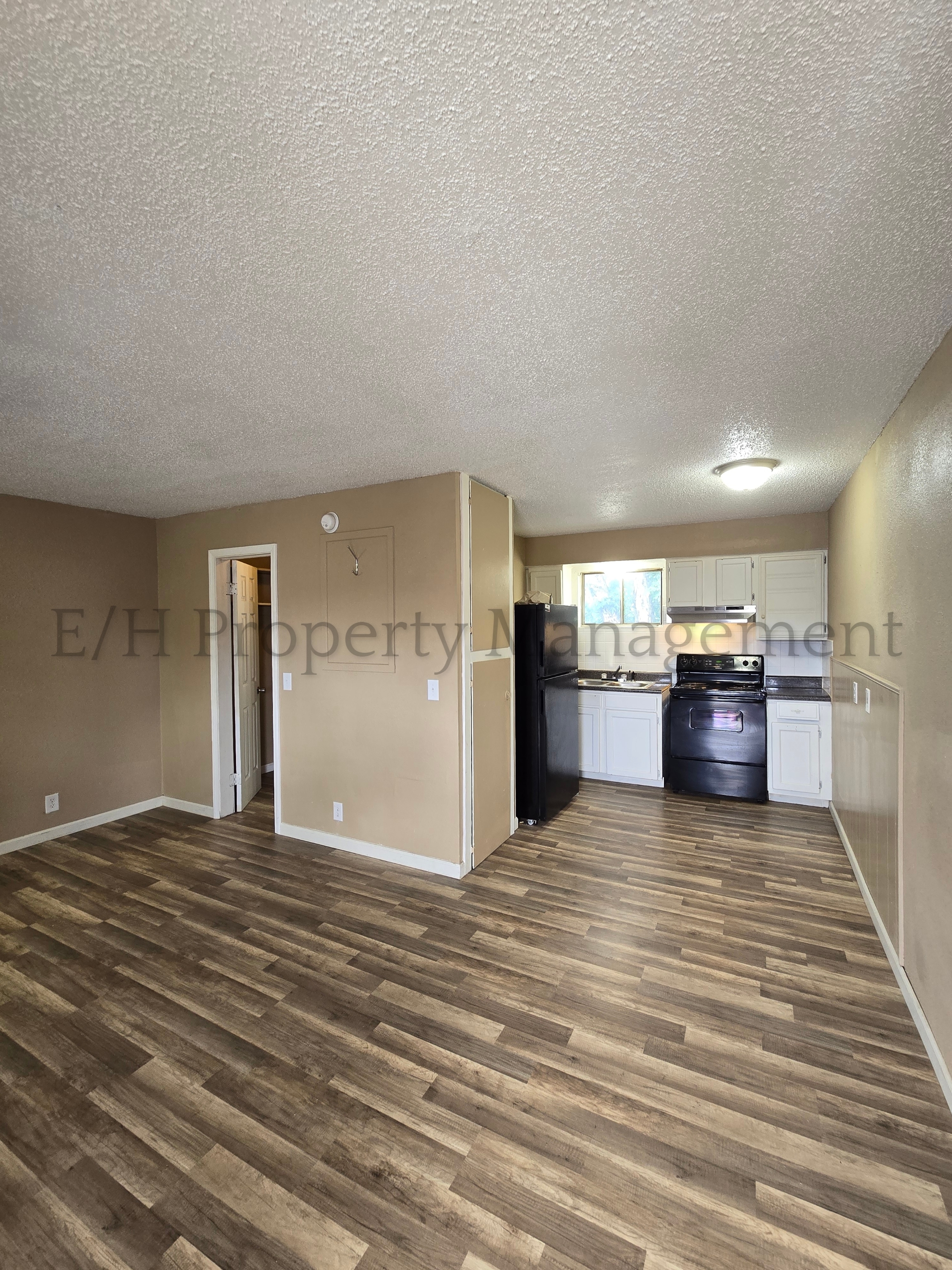 1916 S Broadway, Apt 45