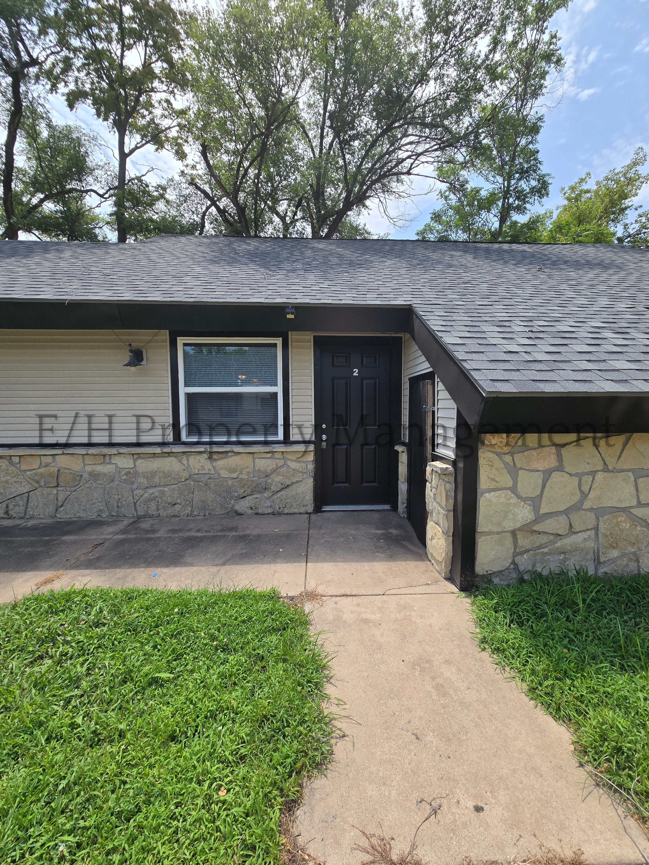 3033 N Jackson - 2